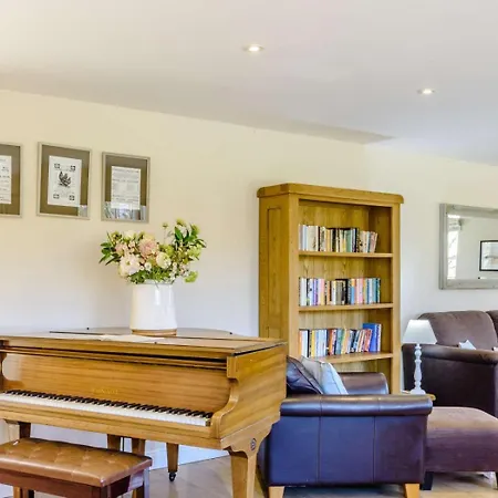 5 Bed In Thirsk Oc-40349 *